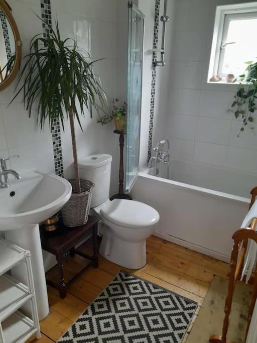 Holiday home Edie's Hideaway *