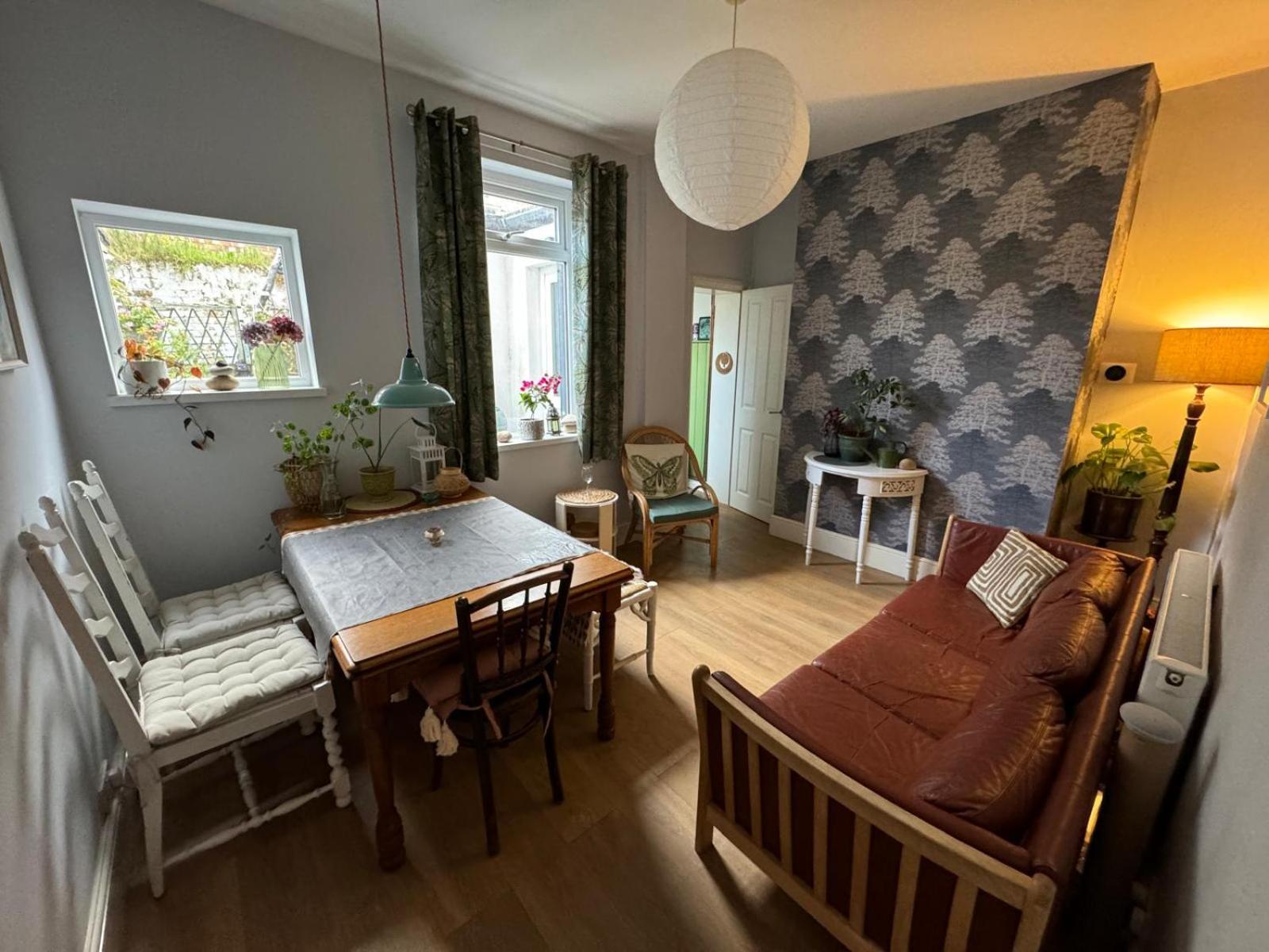 Holiday home Edie's Hideaway